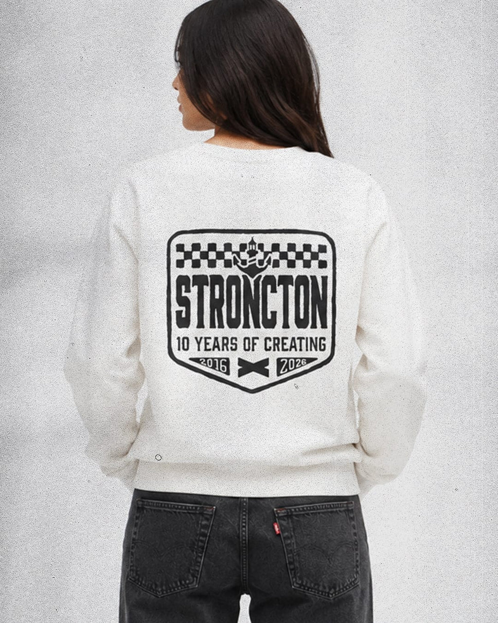 10 Years Creating Organic Crewneck - Off White